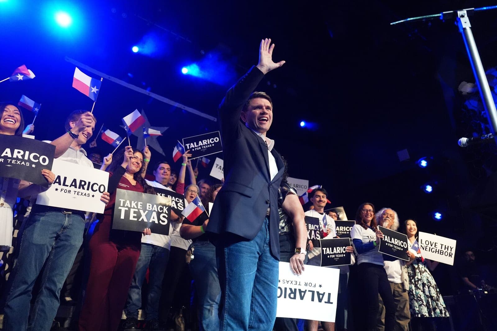 Democrats Are Dominating the Fundraising Race in Critical Congressional Contests