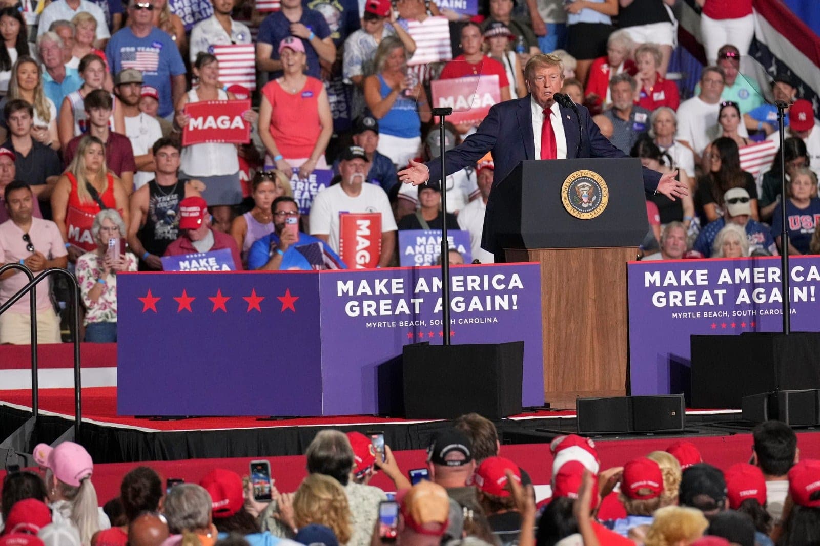 Trump Calls Darline Graham's Debate Answer 'Honest' as They Rally Together