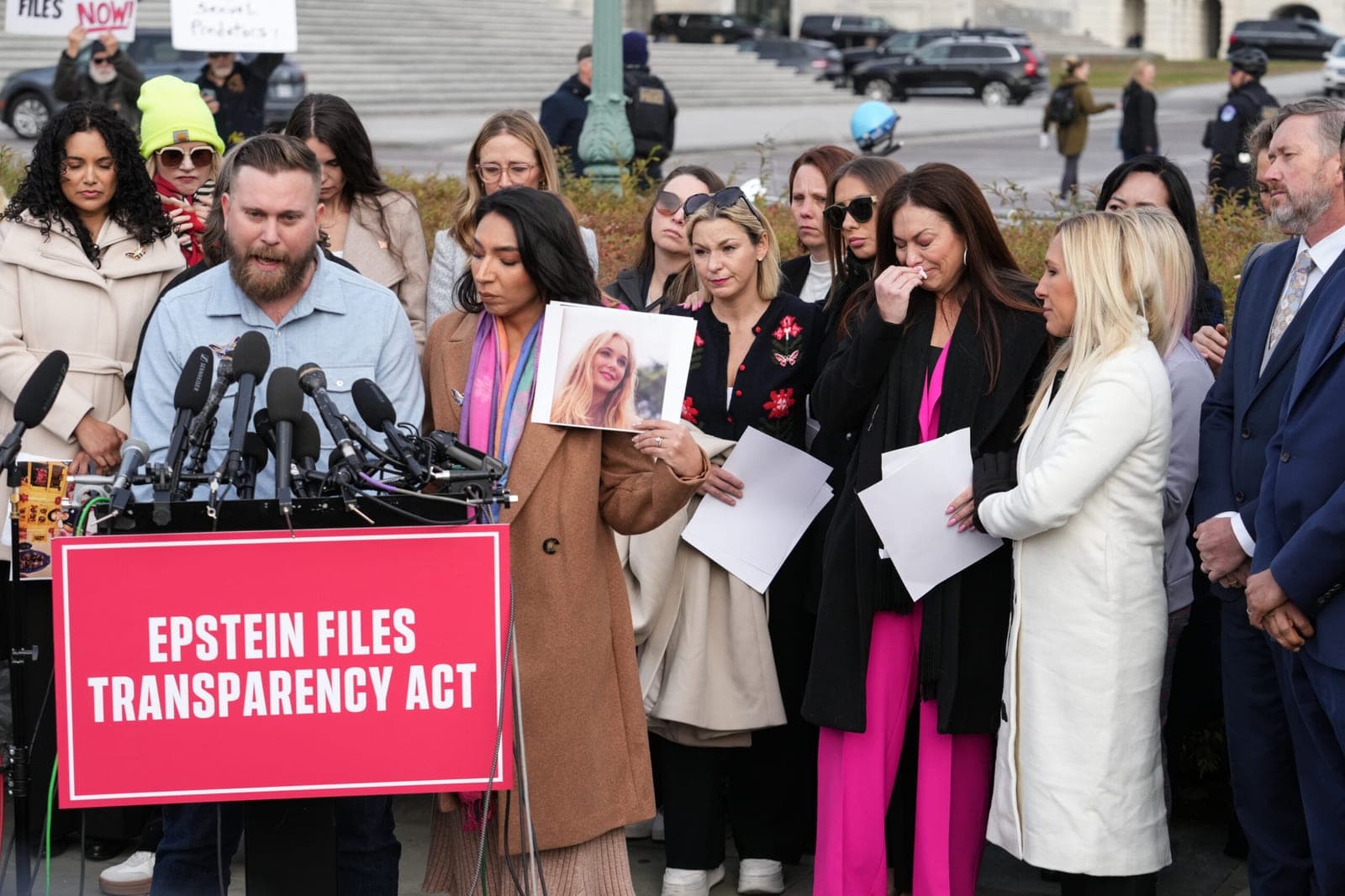 Thomas Massie: Release The Epstein Files By Midnight