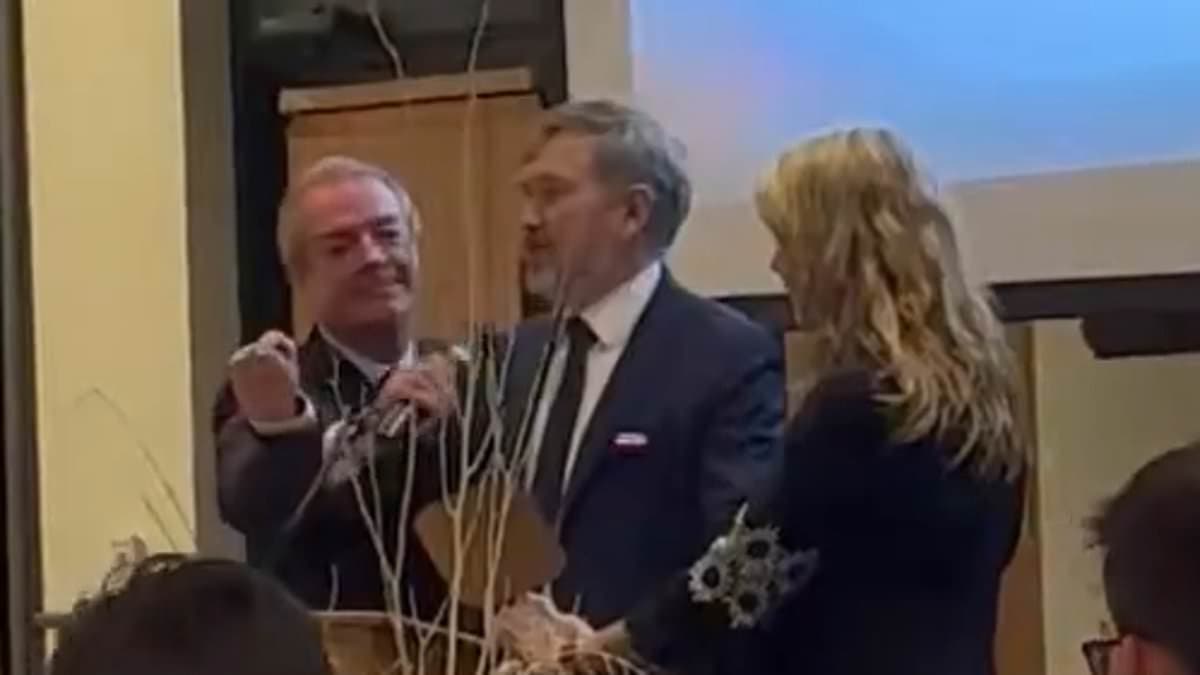 Thomas Massie's mic is SNATCHED from him mid-sentence in front of heated crowd at ritzy dinner
