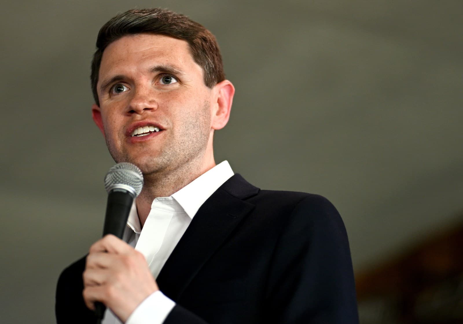 Talarico faces heated Texas town hall: 'Black people don't trust you'