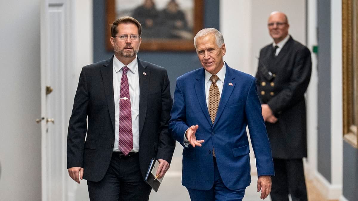 Furious Danes blast 'American Idiot' as lawmakers struggle to tame Trump's tariff threats