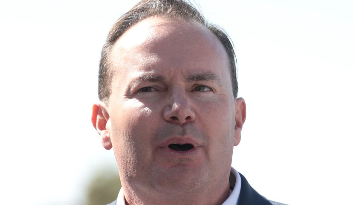 Mike Lee Warns Thune: "Do Not Assume You Have My Consent"