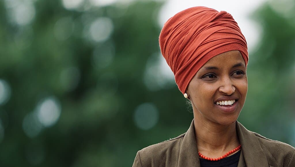 US Authorities Raid Ilhan Omar's Home Amid Immigration Fraud Probe