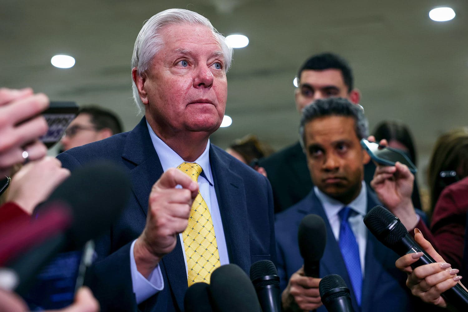 Lindsey Graham's legacy and a new dinosaur is discovered: Morning Rundown