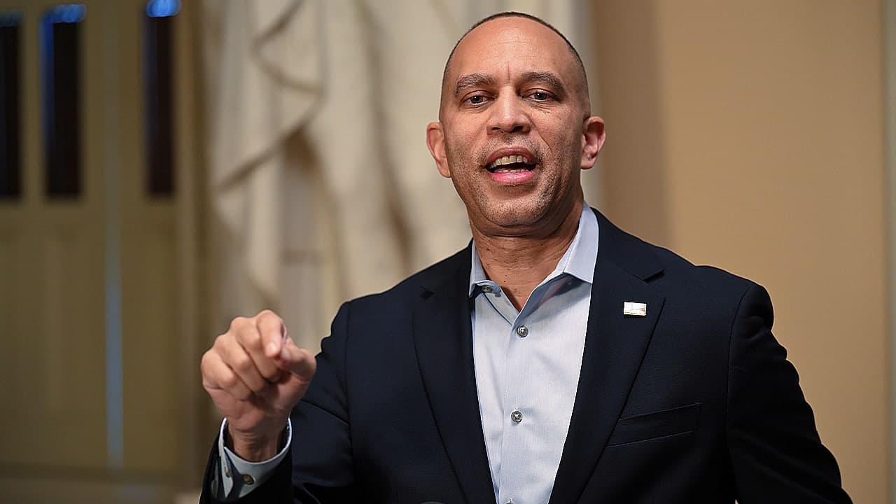 Hakeem Jeffries dodges questions on socialists chanting 'you're next' at him