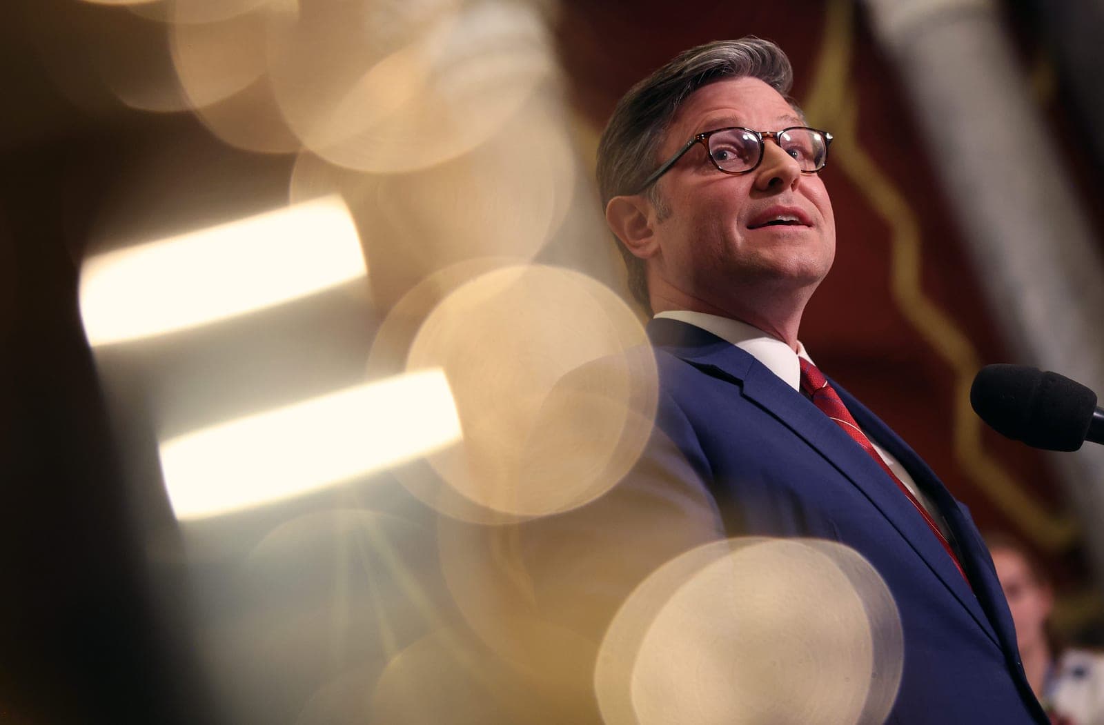 A last-minute 'slush fund' snag and 4 other key shutdown-ending moments