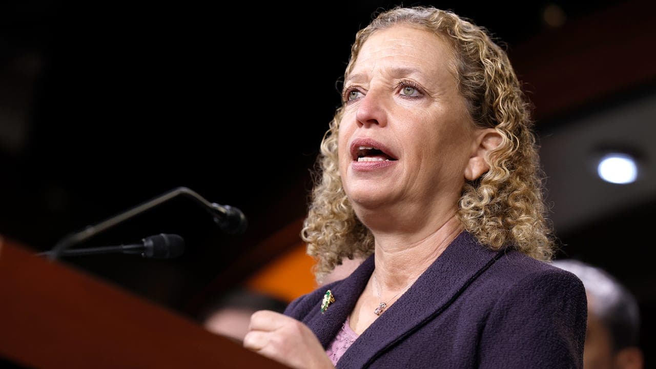 Democrat Debbie Wasserman Schultz praises Maduro capture as 'welcome news' as progressives erupt