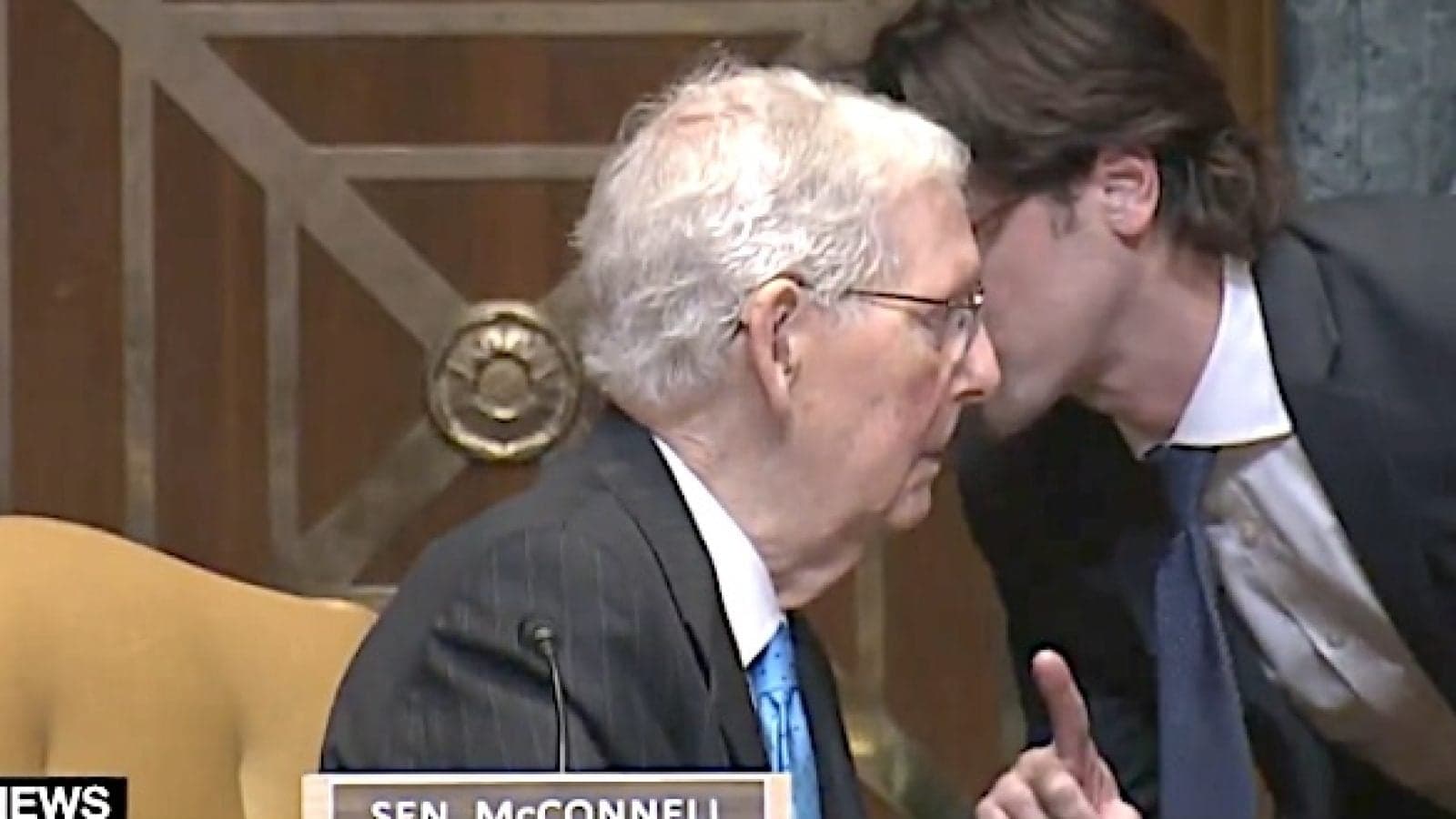 'FIRE THE BUM!' Trump urges ouster of Republican staffer who made Mitch McConnell 'look foolish and completely out of it' * WorldNetDaily * by Joe Kovacs