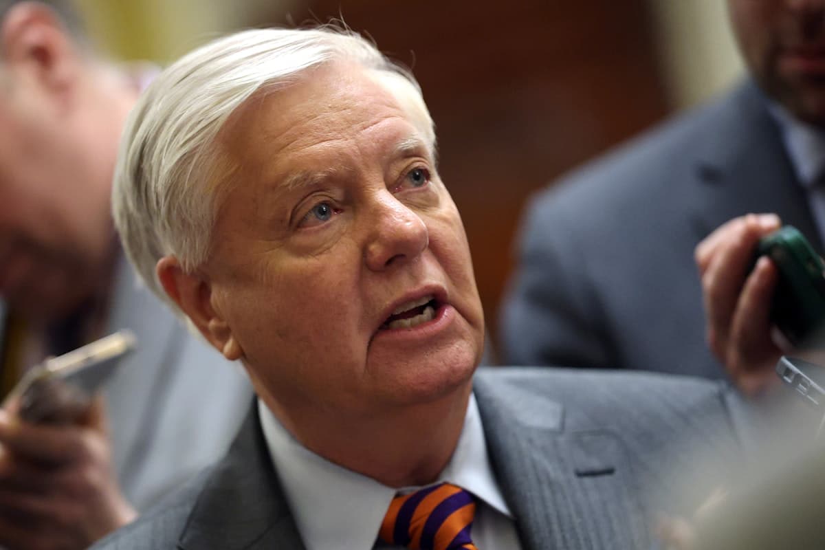 Lindsey Graham Is Singlehandedly Pushing Us Into a Shutdown