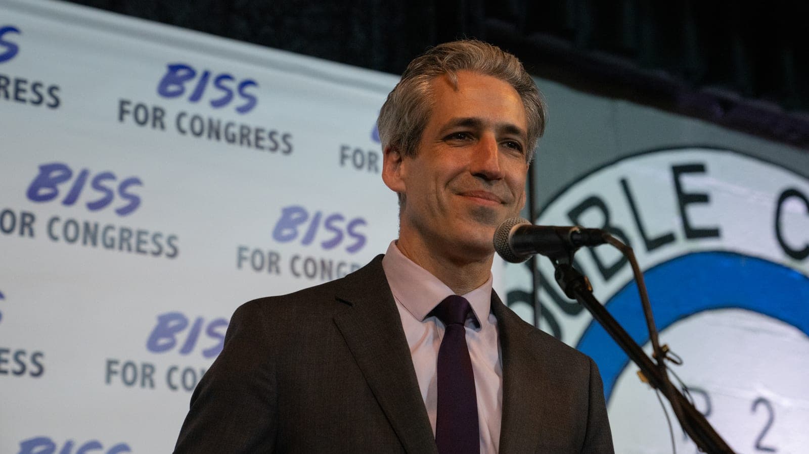 Biss wins. Abughazaleh, Fine concede