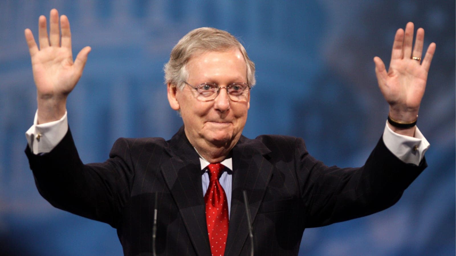 Mitch McConnell's Expected Senate Return Highlights Age and Term Limit Debates for Ageing American Lawmakers