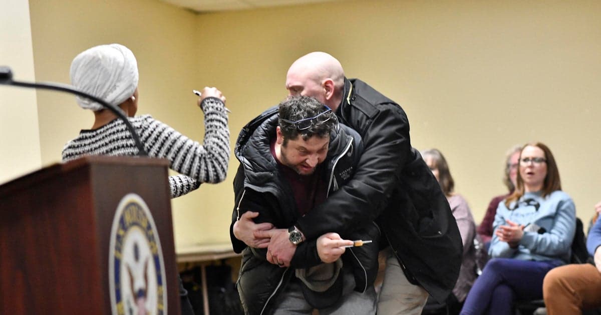 Man who sprayed apple cider vinegar on Rep. Ilhan Omar faces federal assault charge