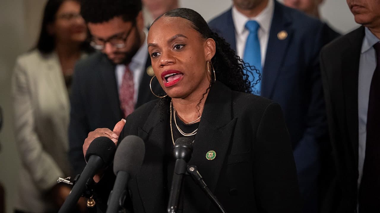 Rep Summer Lee says Black Americans will stop voting without reparations