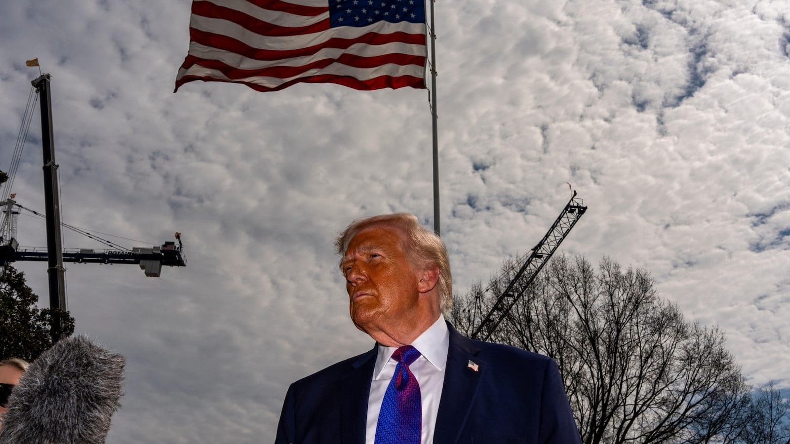 Trump talks drug prices in Ohio, midterm races in Kentucky as Iran looms large