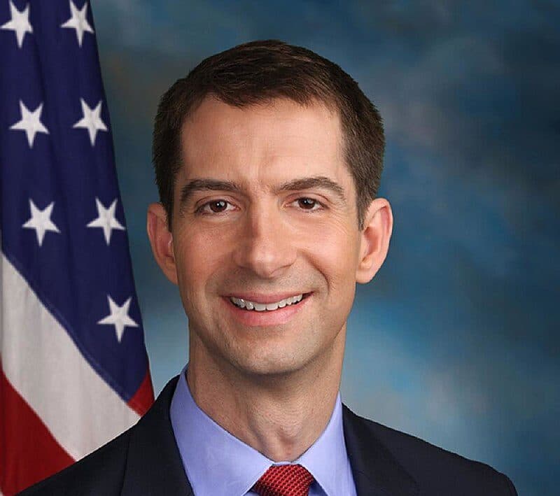 Cotton Introduces Bill to Ban Illegal Migrants from American Banking System