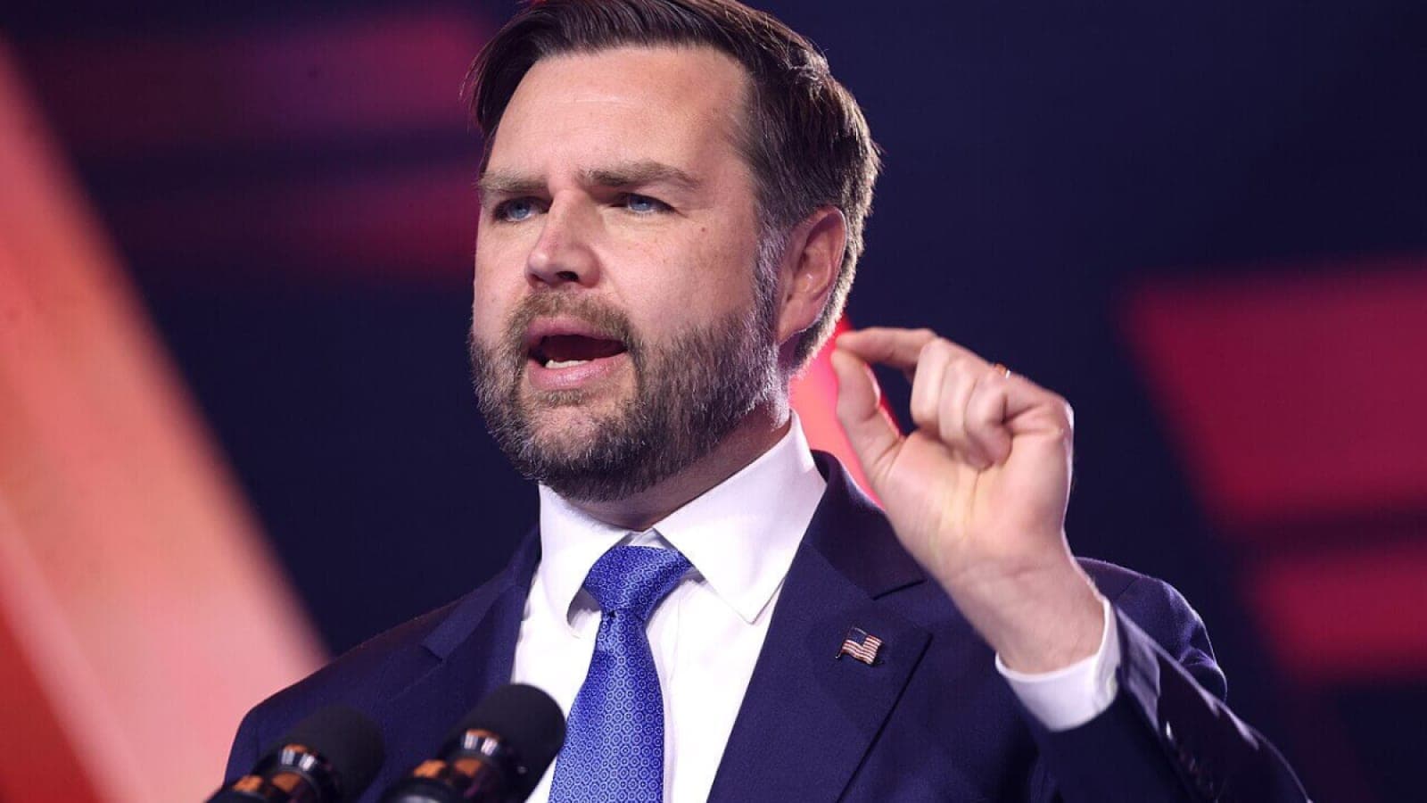 'JD Vance Is a Dirtbag': Maine Senate Candidate Explodes Over Vice-President's ICE Remarks