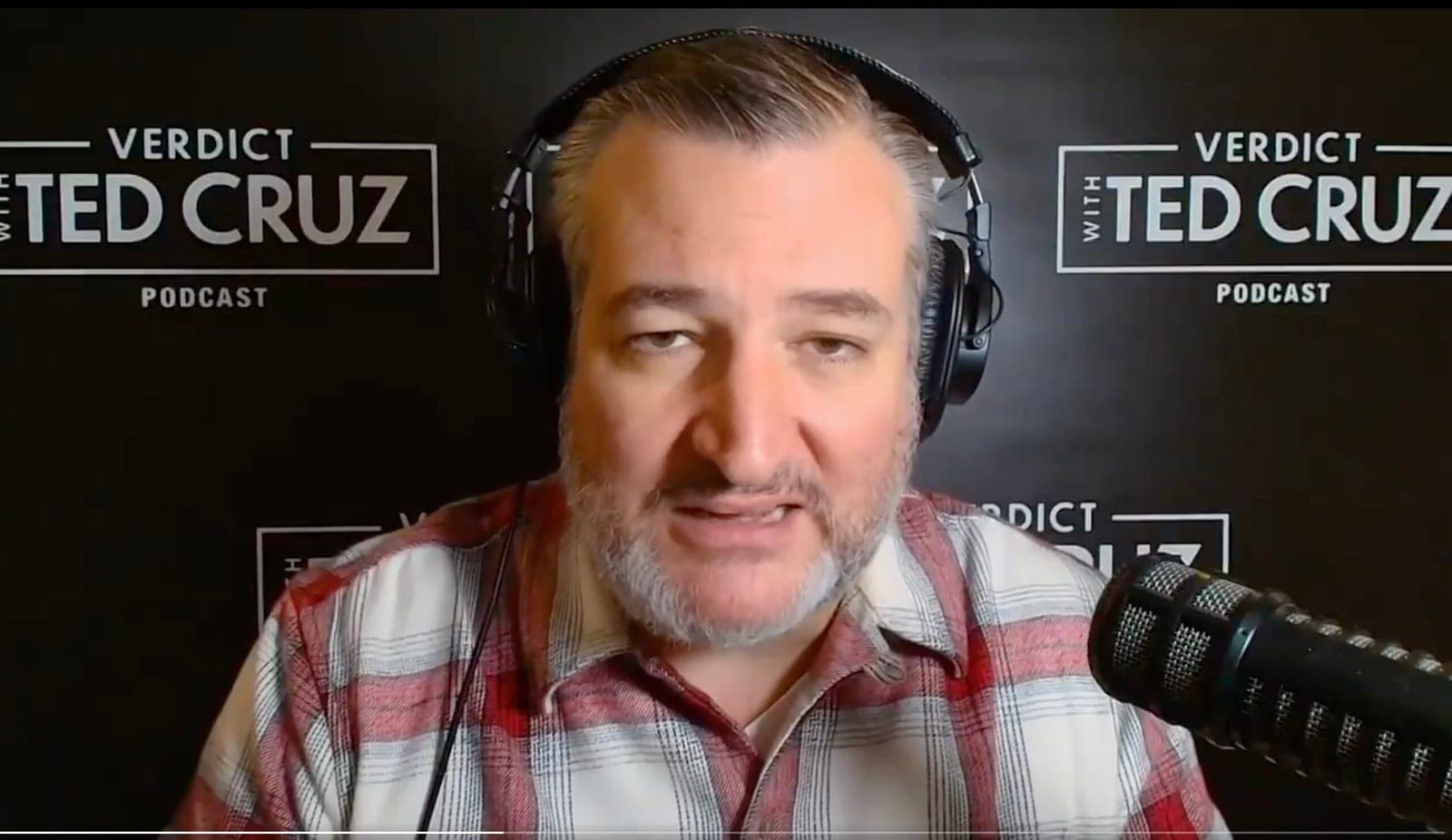 Ted Cruz: Trump is Losing 'Credibility' Over Its Shooting