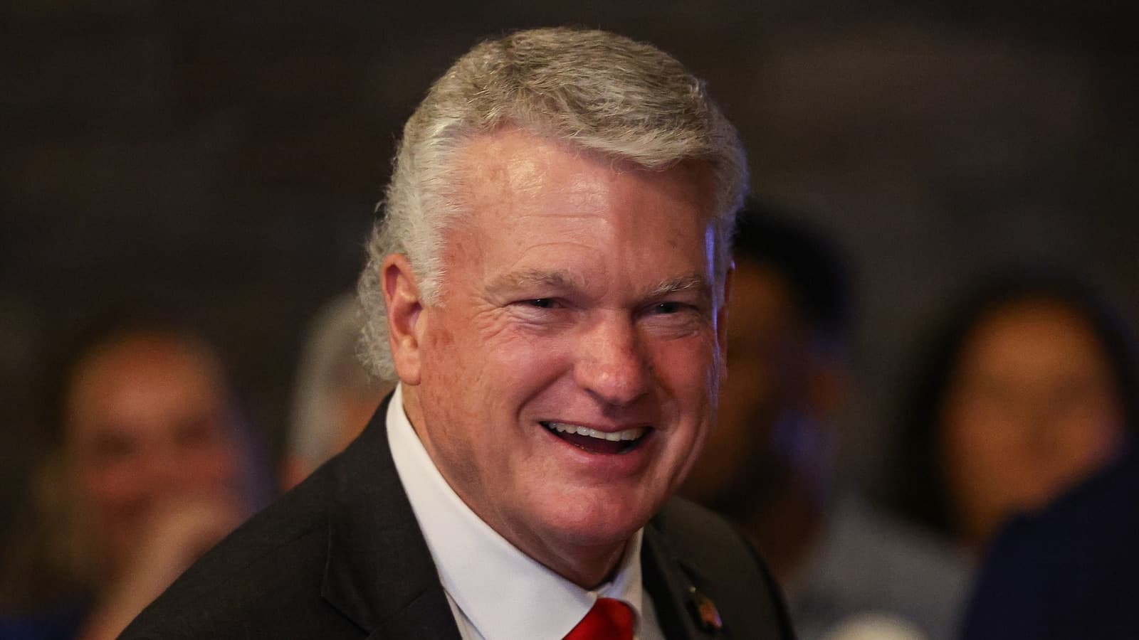 Could Trump's last-minute endorsement prevail in Georgia's high-stakes Senate race?