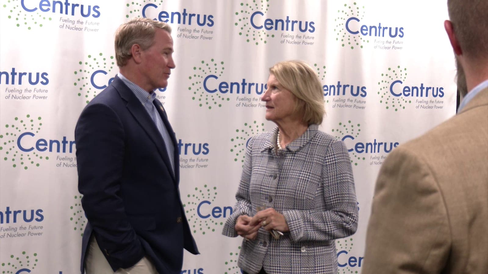 US Senators, Representative tour Ohio nuclear fuel facility