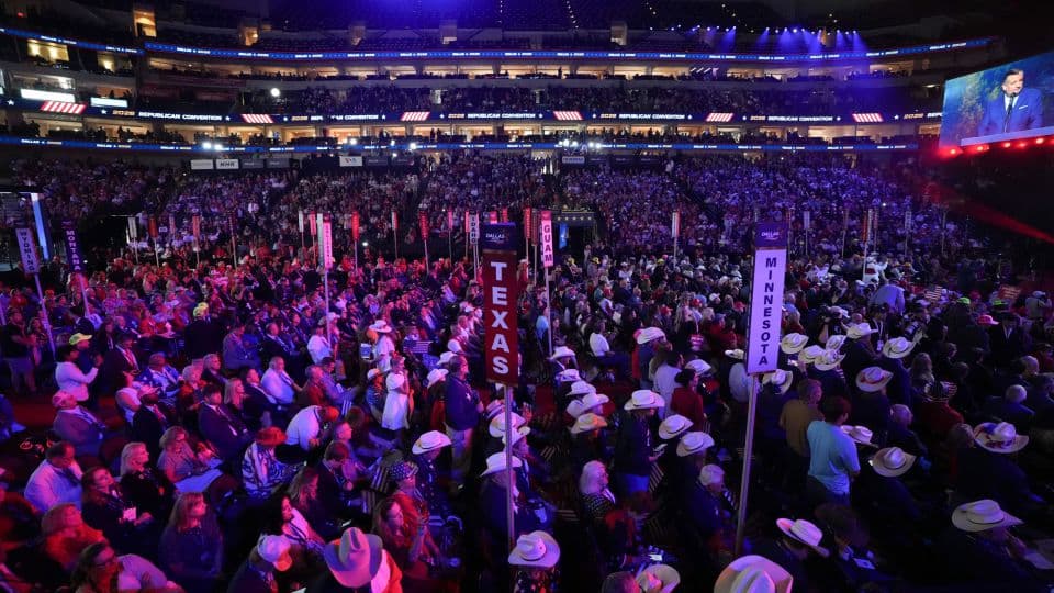 Shouts of 'he should be shot' heard during GOP midterm convention speech criticizing Democratic candidates