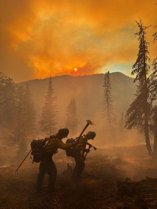 Oregon's Merkley, Utah's Curtis propose extending military death benefits to fallen firefighters