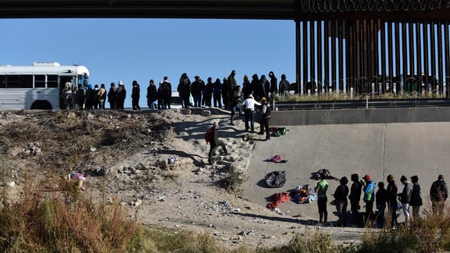 Flop Goes the Weasel: Stammering Hakeem Jeffries Can't Bring Himself to Credit Trump for Securing Border