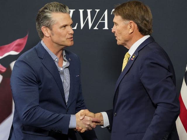 Pete Hegseth Campaigns with Thomas Massie Challenger Ed Gallrein: 'Trump Needs Reinforcements'