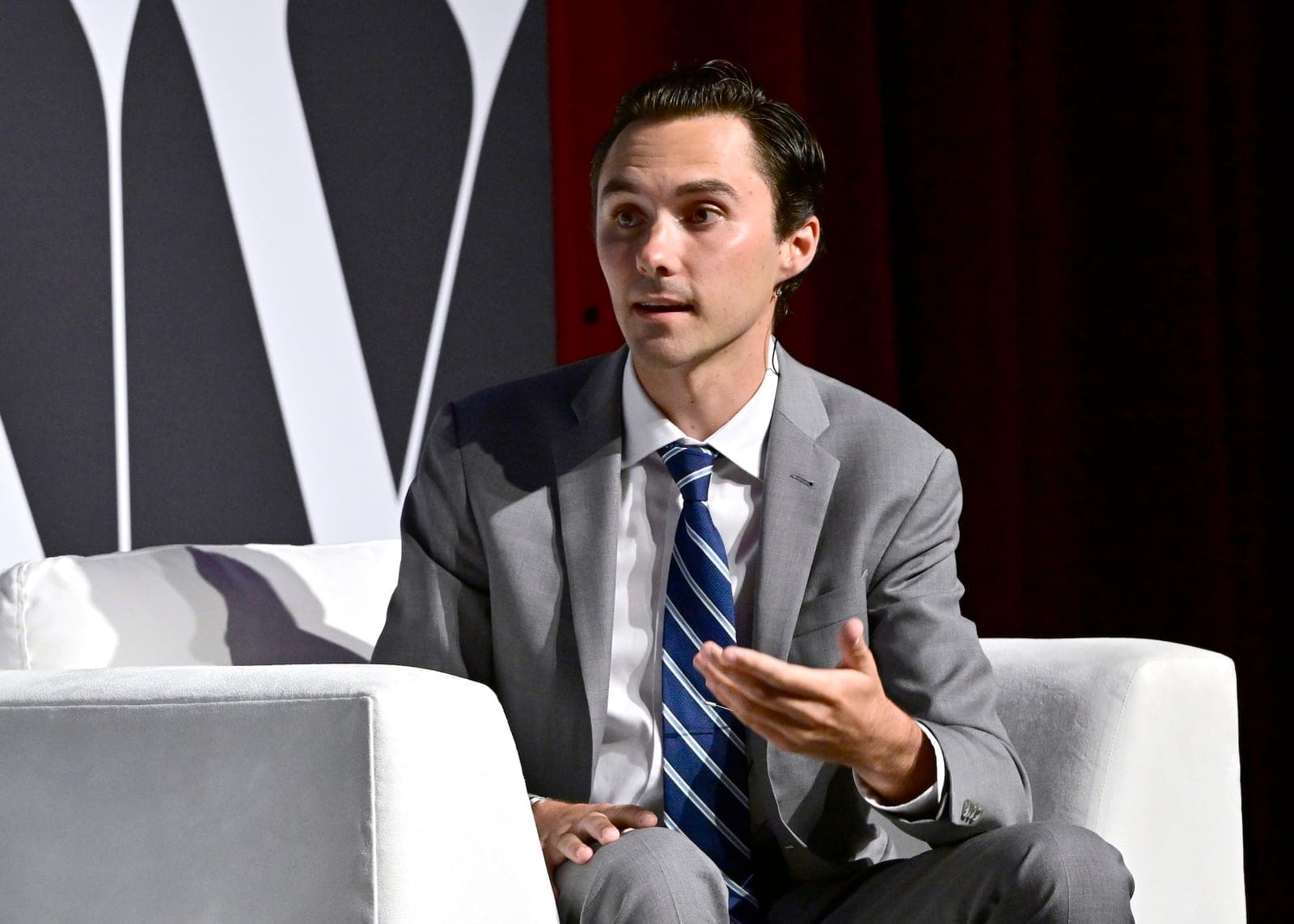 David Hogg Calls Media Obsession with Hasan Piker "Weird" as Hakeem Jeffries Joins Attacks