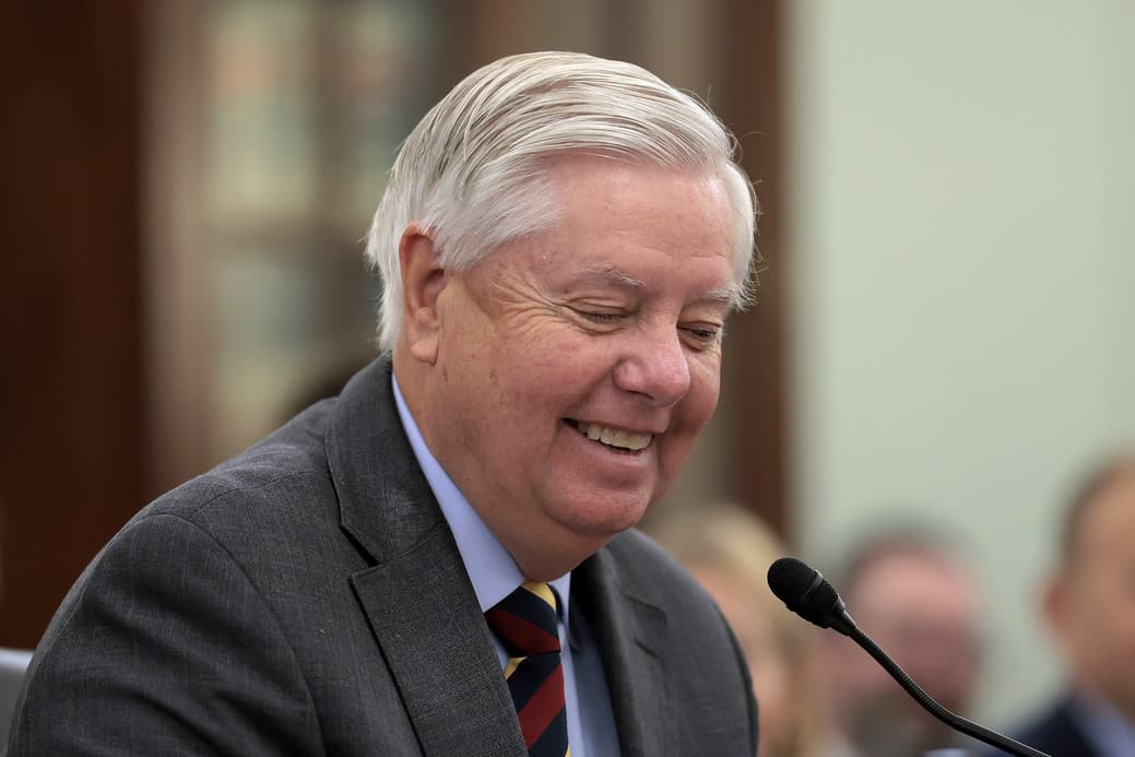 Trump Warns Lindsey Graham Over Iran Deal Doubts: 'He'll Be In Big Trouble'