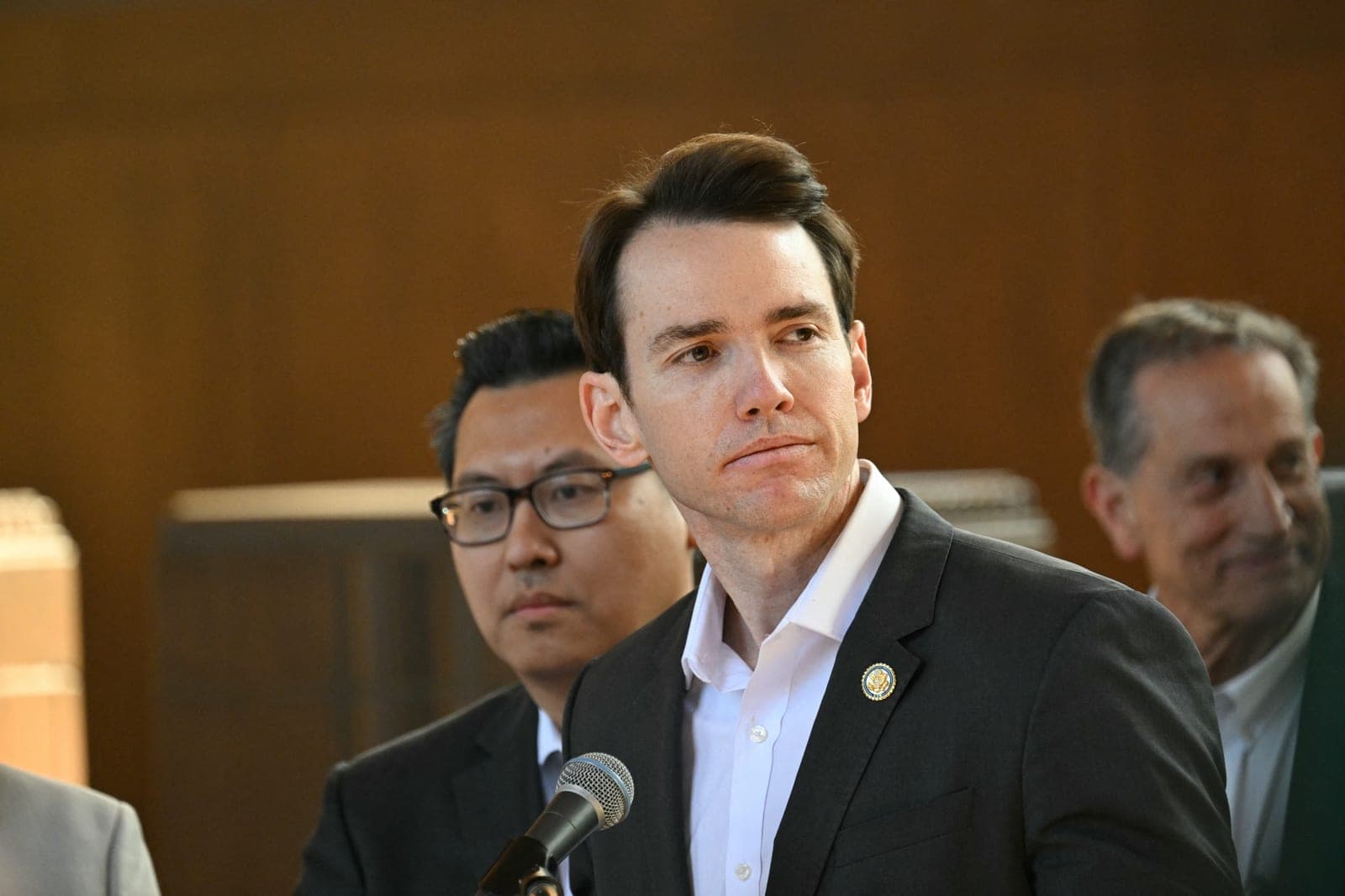 Rep. Kevin Kiley leaves Republican Party to run as an independent