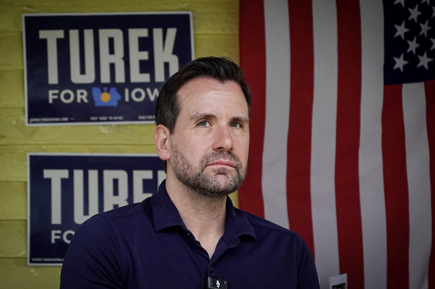 Turek, Hinson advance to midterms after Iowa Senate primary election wins