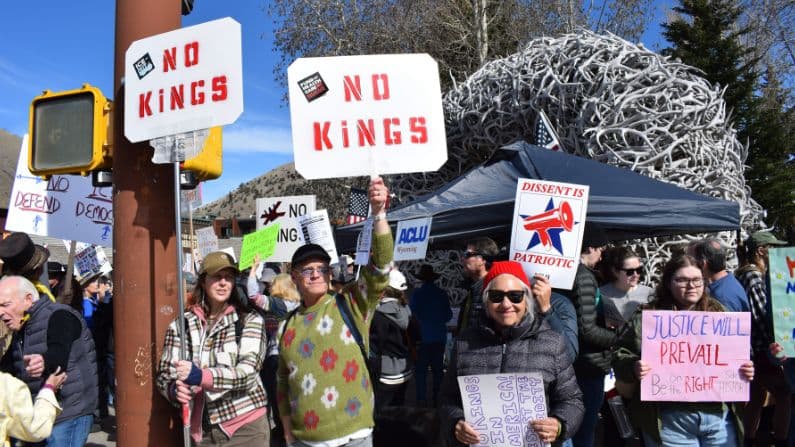 ‘No Kings’ unifies Jackson ralliers in defense of immigrants, public lands