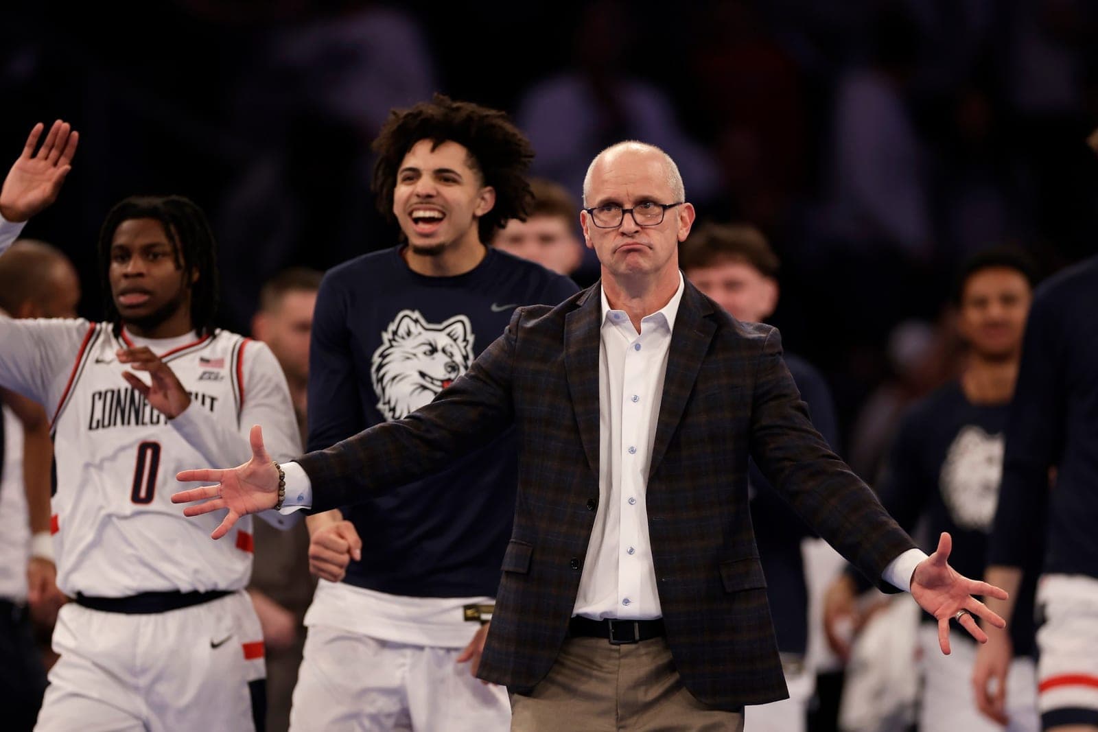 Senate passes college sports bill amid opposition from CT senators