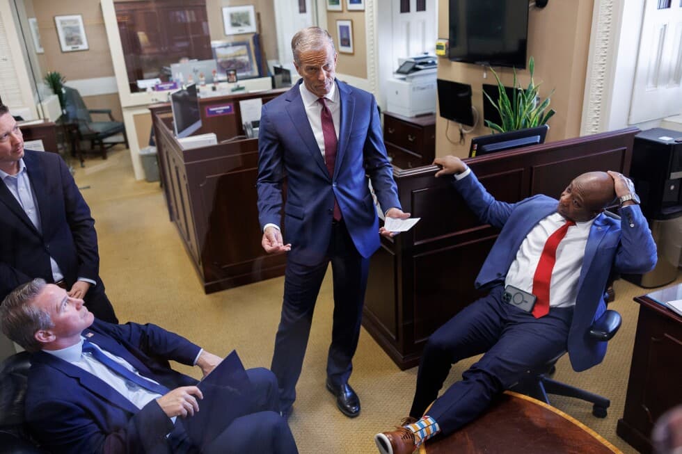Senate blocks amendment on transgender athletes during weekend session on voting bill - AP News
