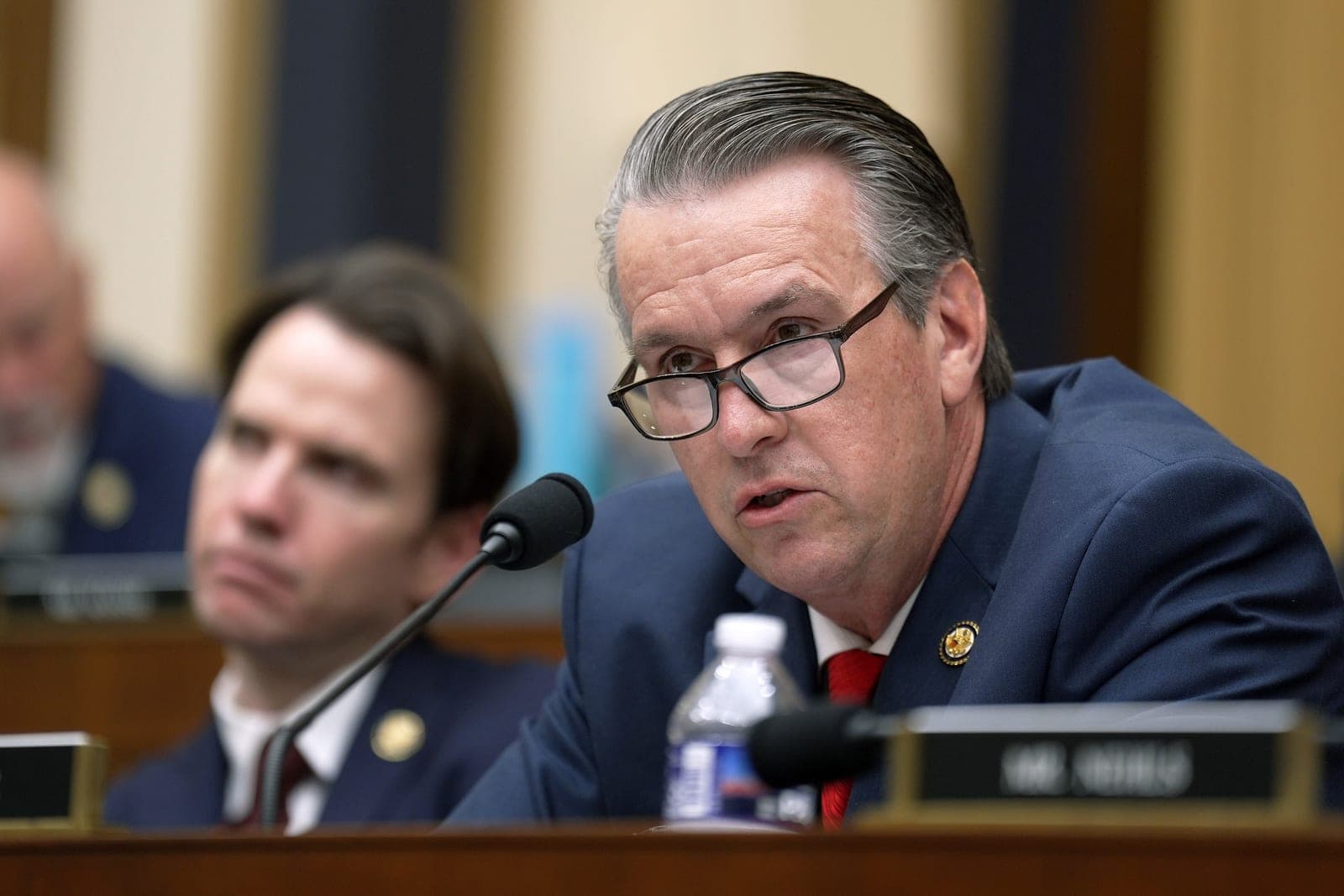Trump’s Choice to Be Alabama’s Next Senator Finds an Odd Political Target: the Modern Gas Can