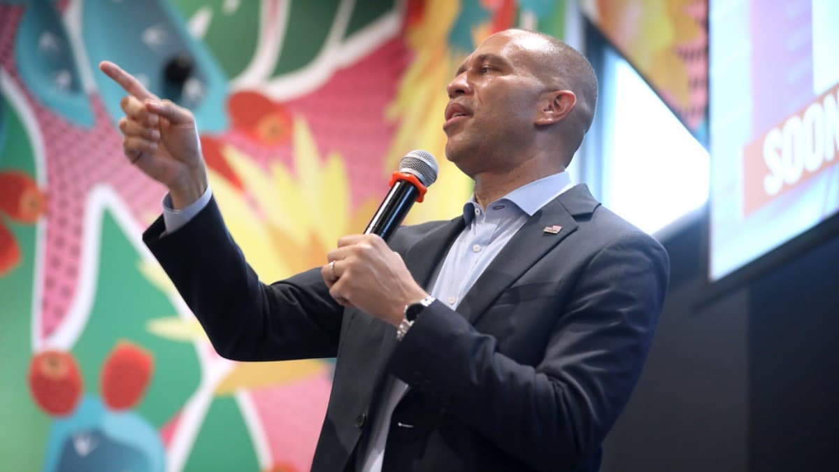 What Did Hakeem Jeffries Discuss With Jared Kushner?