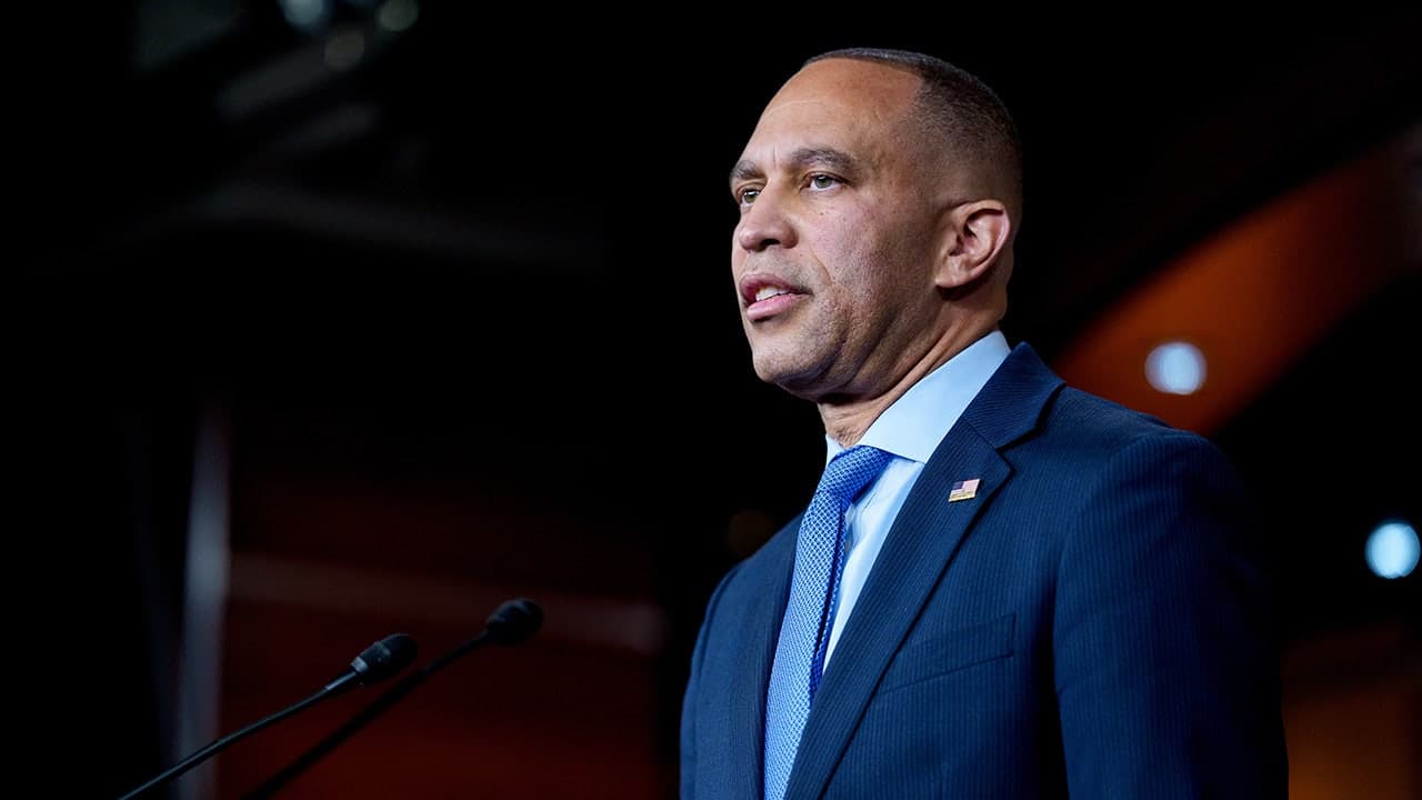 Jeffries says 'I don't give a damn' while defending 'maximum warfare' rhetoric