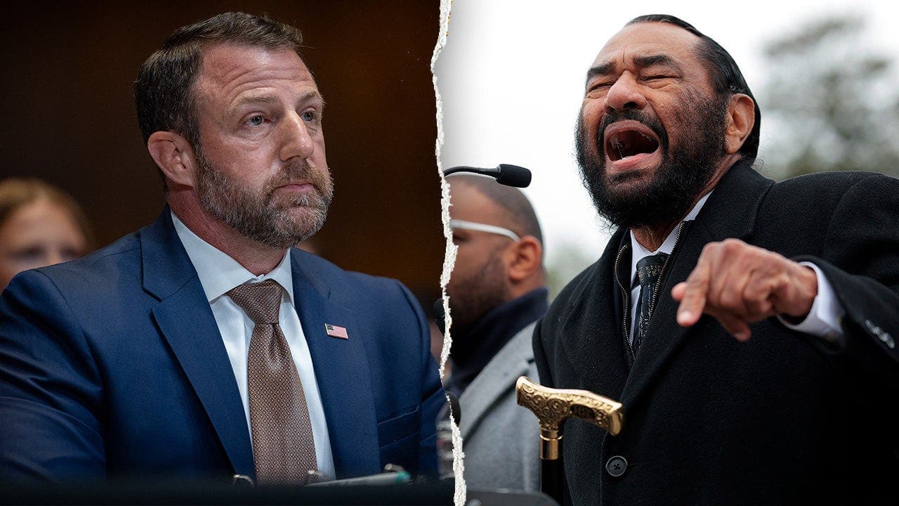 Rep. Al Green tells DHS Secretary Mullin to shut up during hearing