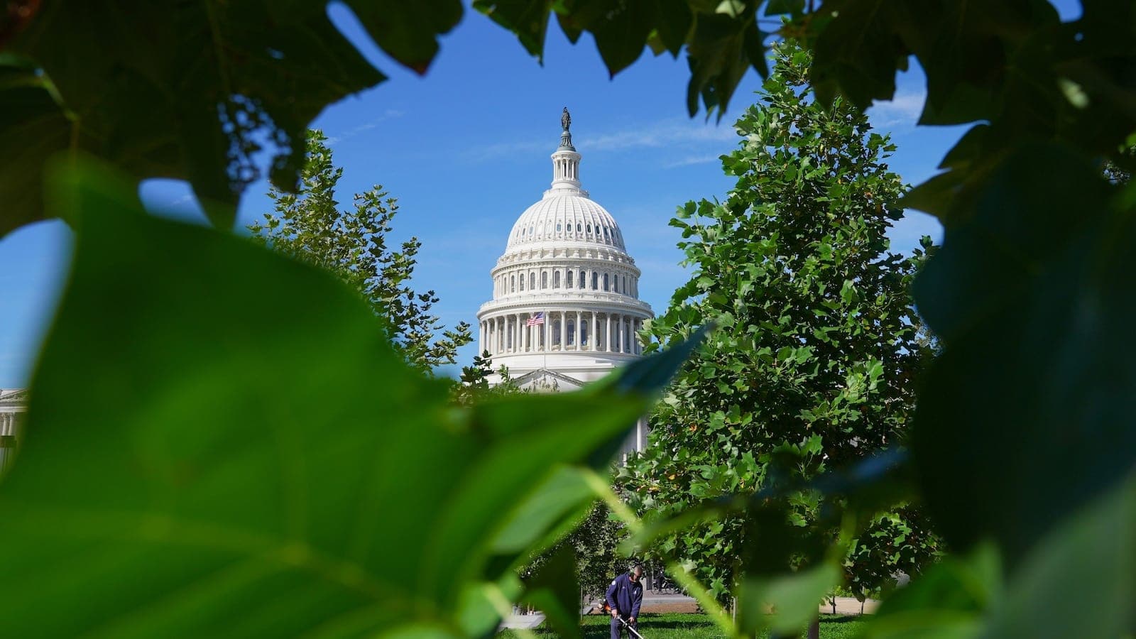 Republicans tee up bill on data centers for one of the final votes before the midterms