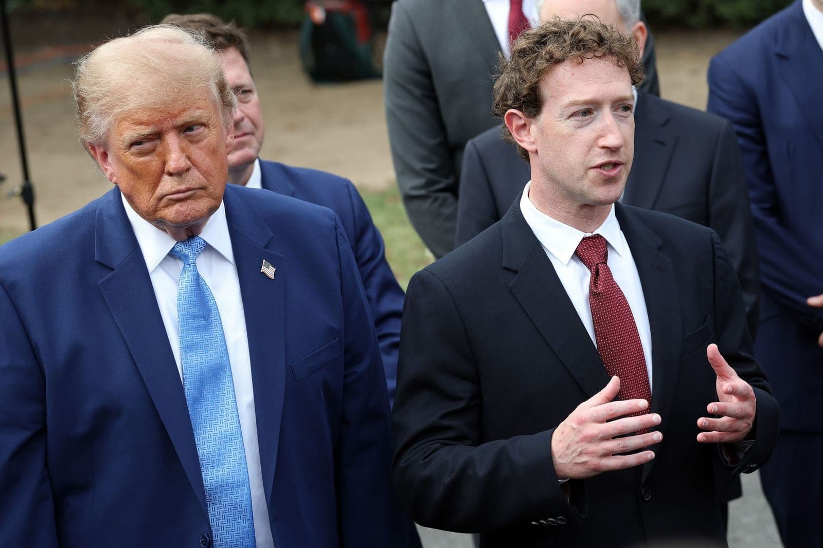“That’s a recipe for disaster”: Sen. Elizabeth Warren warns against AI ‘self-regulation’ after Trump’s meeting with tech leaders - Soap Central