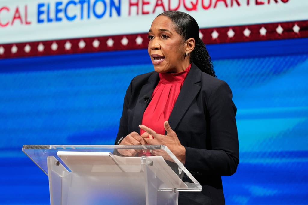 Juliana Stratton wins Senate Dem primary to replace Dick Durbin