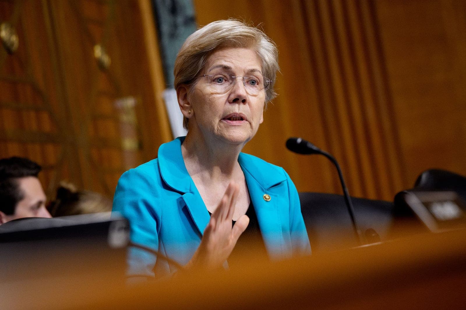 Exclusive: Elizabeth Warren demands SEC investigate if Trump's memecoin is an 'illegal scam'