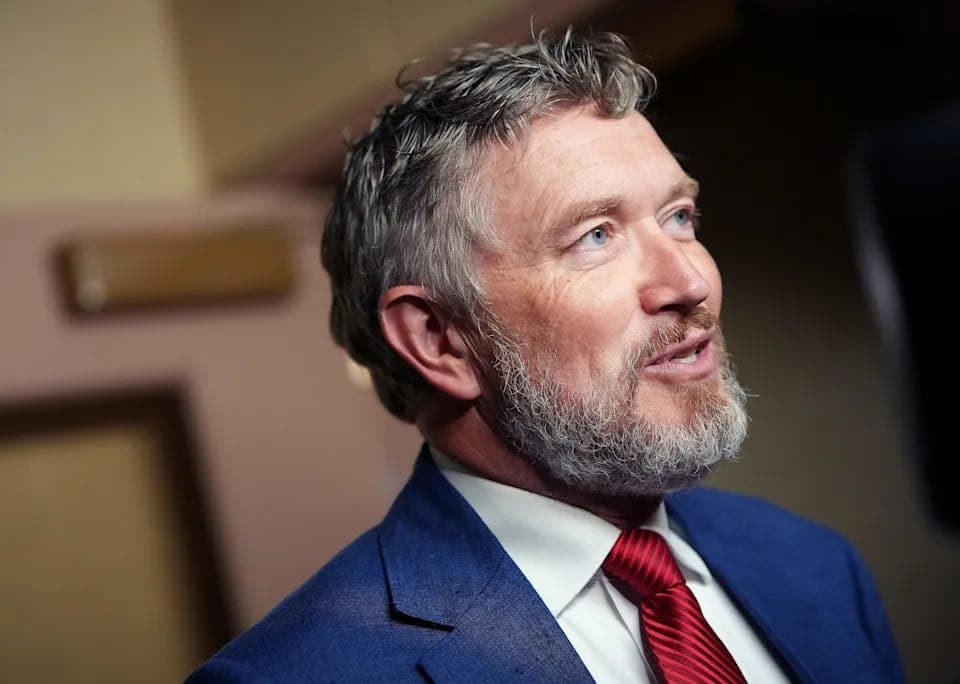 Poll Watch: Thomas Massie Edges Ed Gallrein