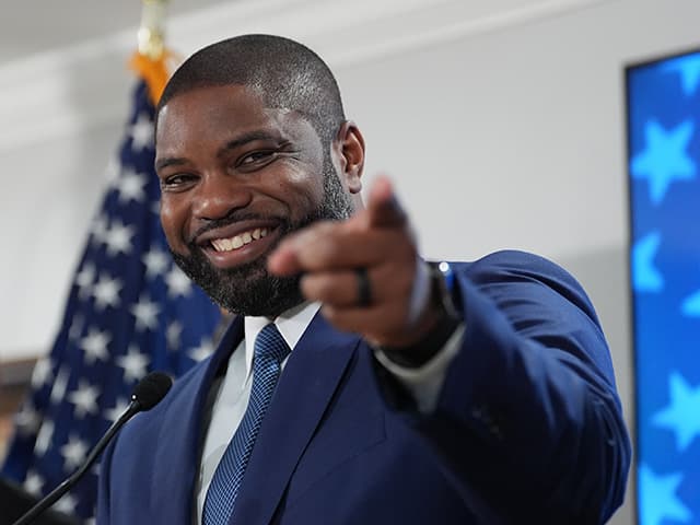 *** Election Night Livewire *** Byron Donalds Eyes Governor's Mansion as Scandals Plague Races Across Country