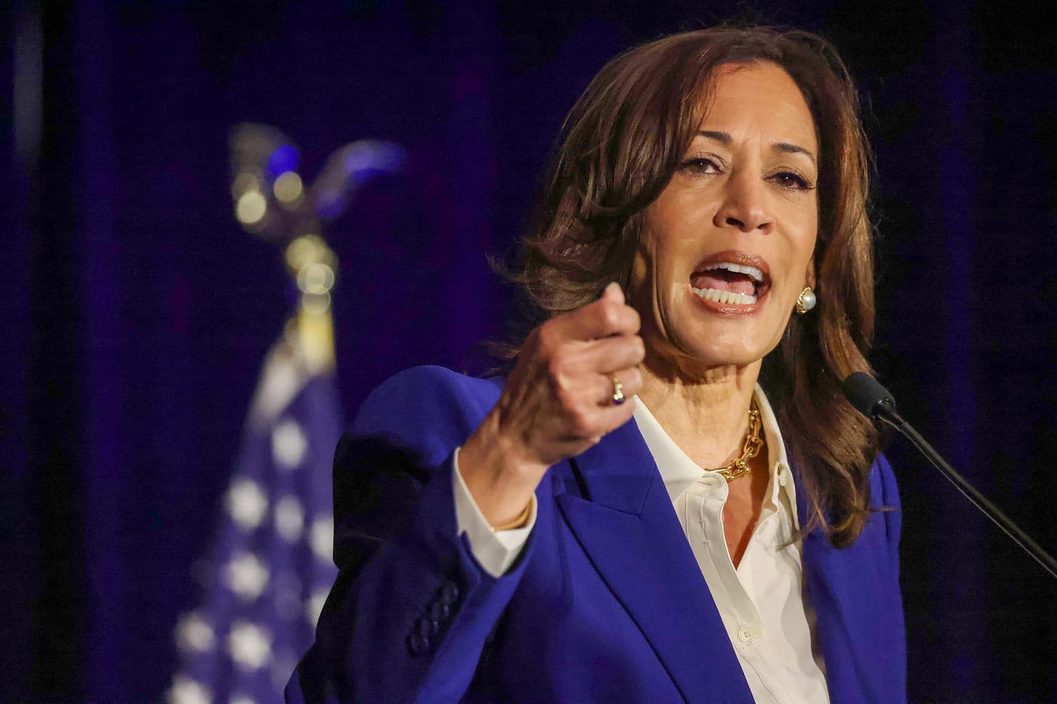 Kamala Harris jumps into the Texas Senate race, endorsing Jasmine Crockett