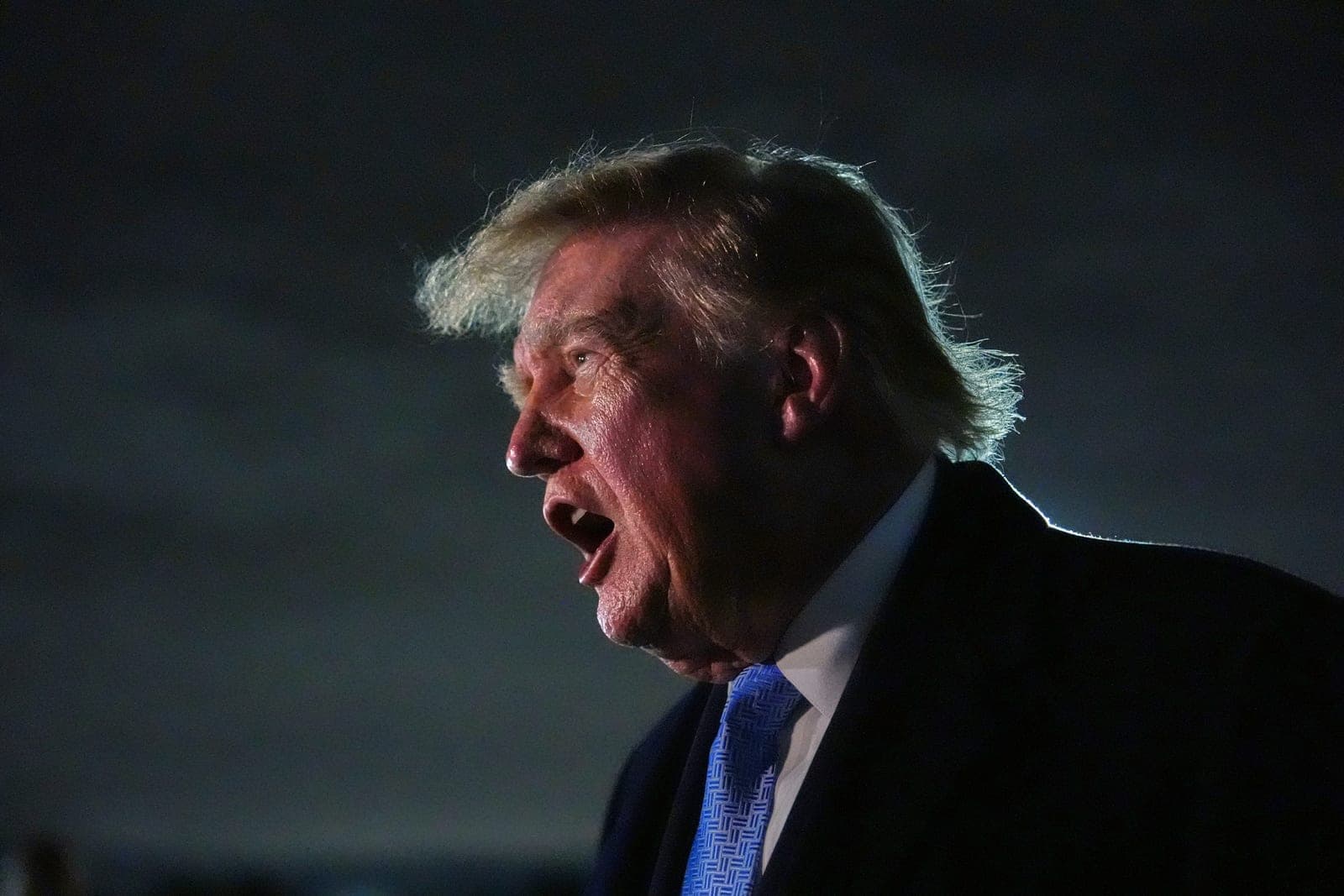 Trump lashes out as Florida GOP candidates seek distance