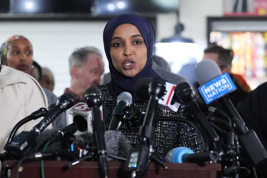 Man who sprayed Minnesota Rep. Omar with vinegar sentenced