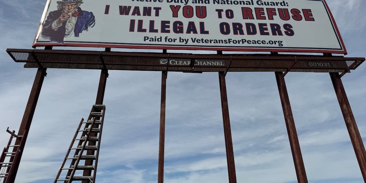 Tucson veterans support Sen. Mark Kelly with billboard