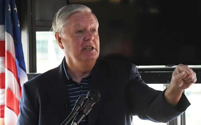 “Time to Go”: Lindsey Graham Faces Boos as Voters Signal Breaking Point